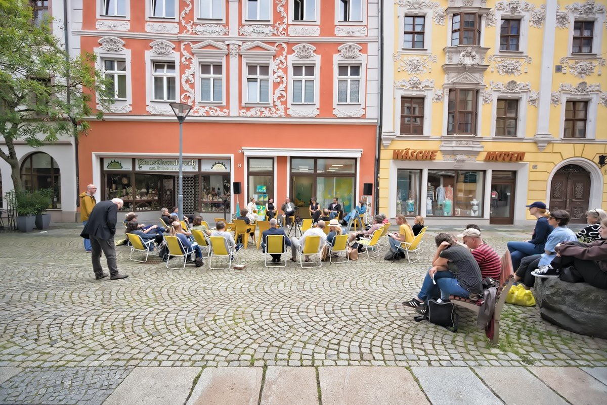 Die Erinnerungswerkstatt "Ist die Wende zu Ende" an ihrer Station in Bautzen, Juli 2024.